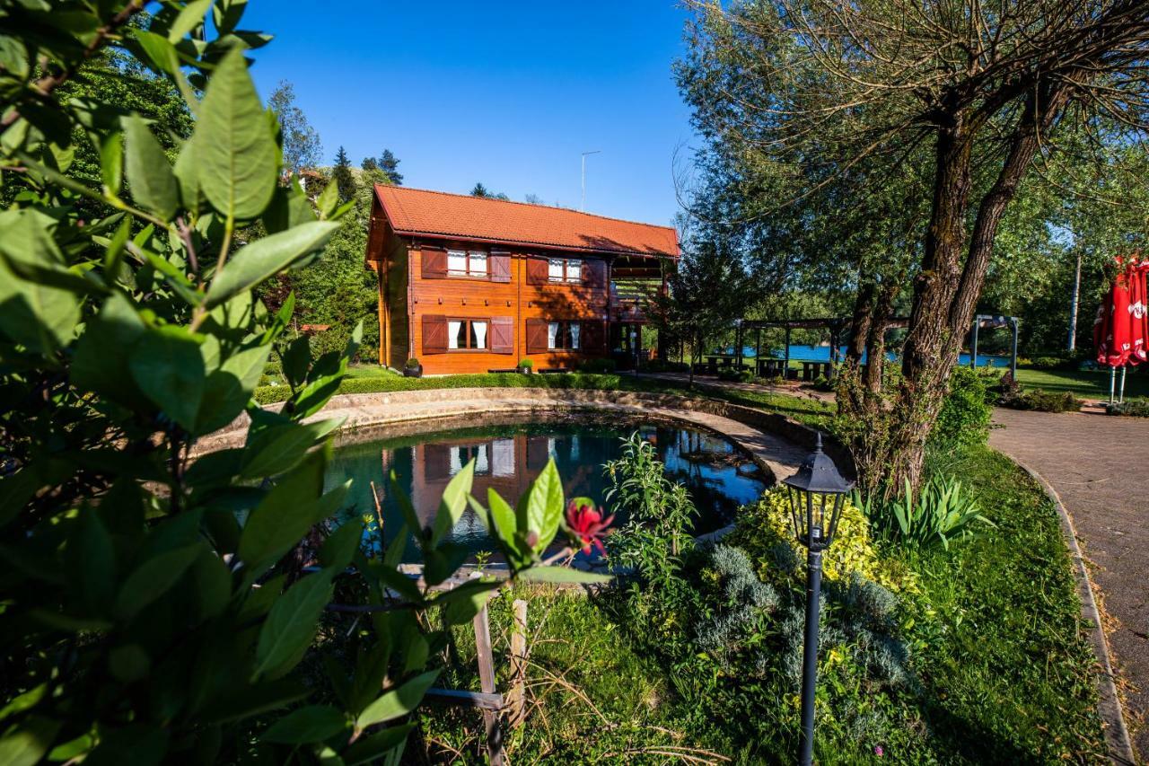 Apartment Mreznicka Kuca Duga Resa Buitenkant foto