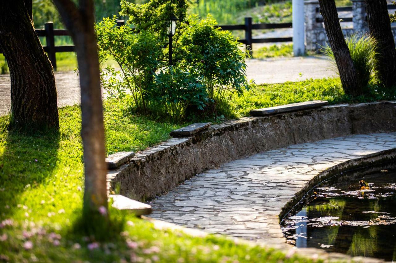 Apartment Mreznicka Kuca Duga Resa Buitenkant foto